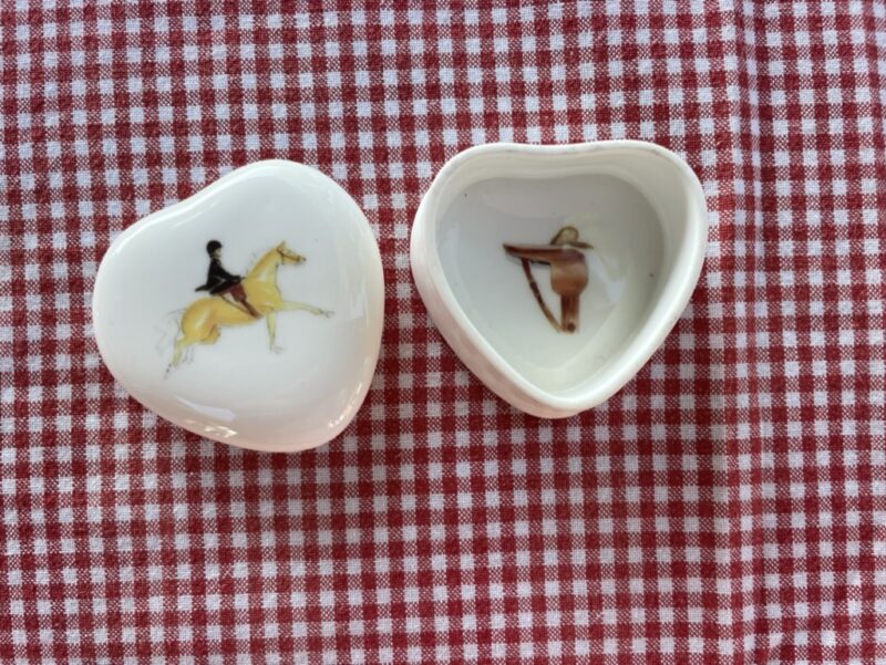 Side Saddles Ceramic Heart Trinket Box