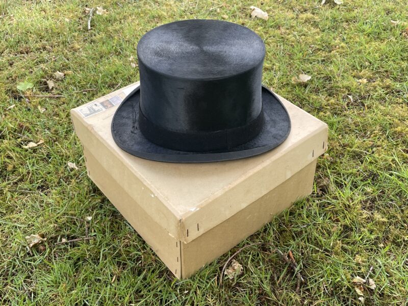 57cm Silk Top Hat (Ref EC)