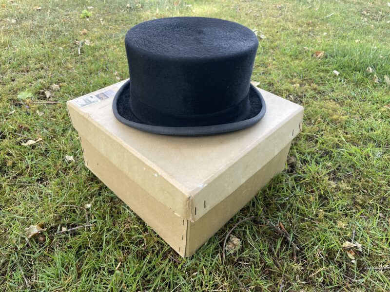 57.5cm Patey Silk Top Hat (Ref SD)