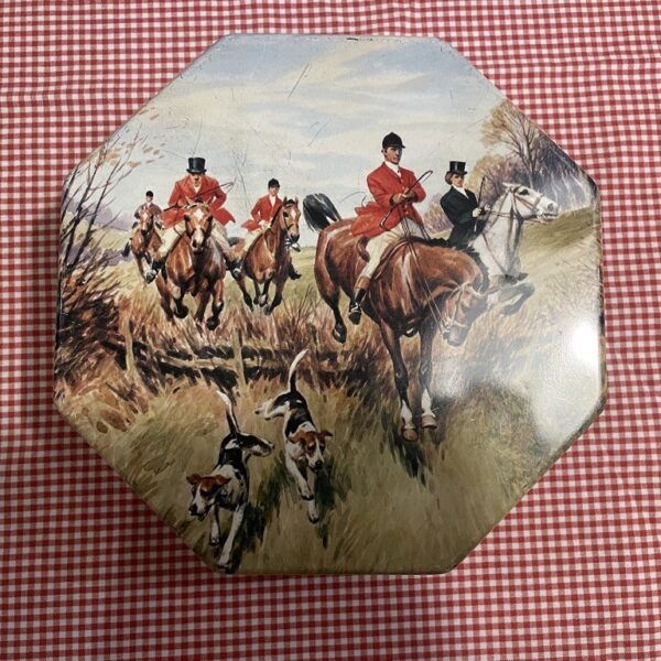 Vintage Tin - Side Saddle hunt scene