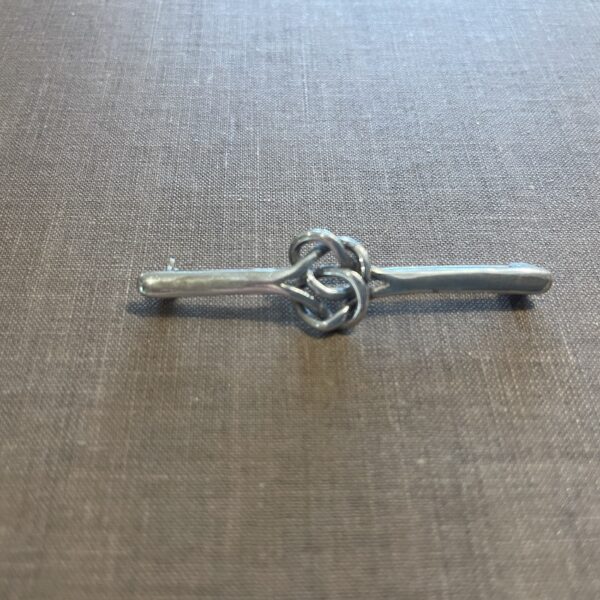 Silver knot stock pin
