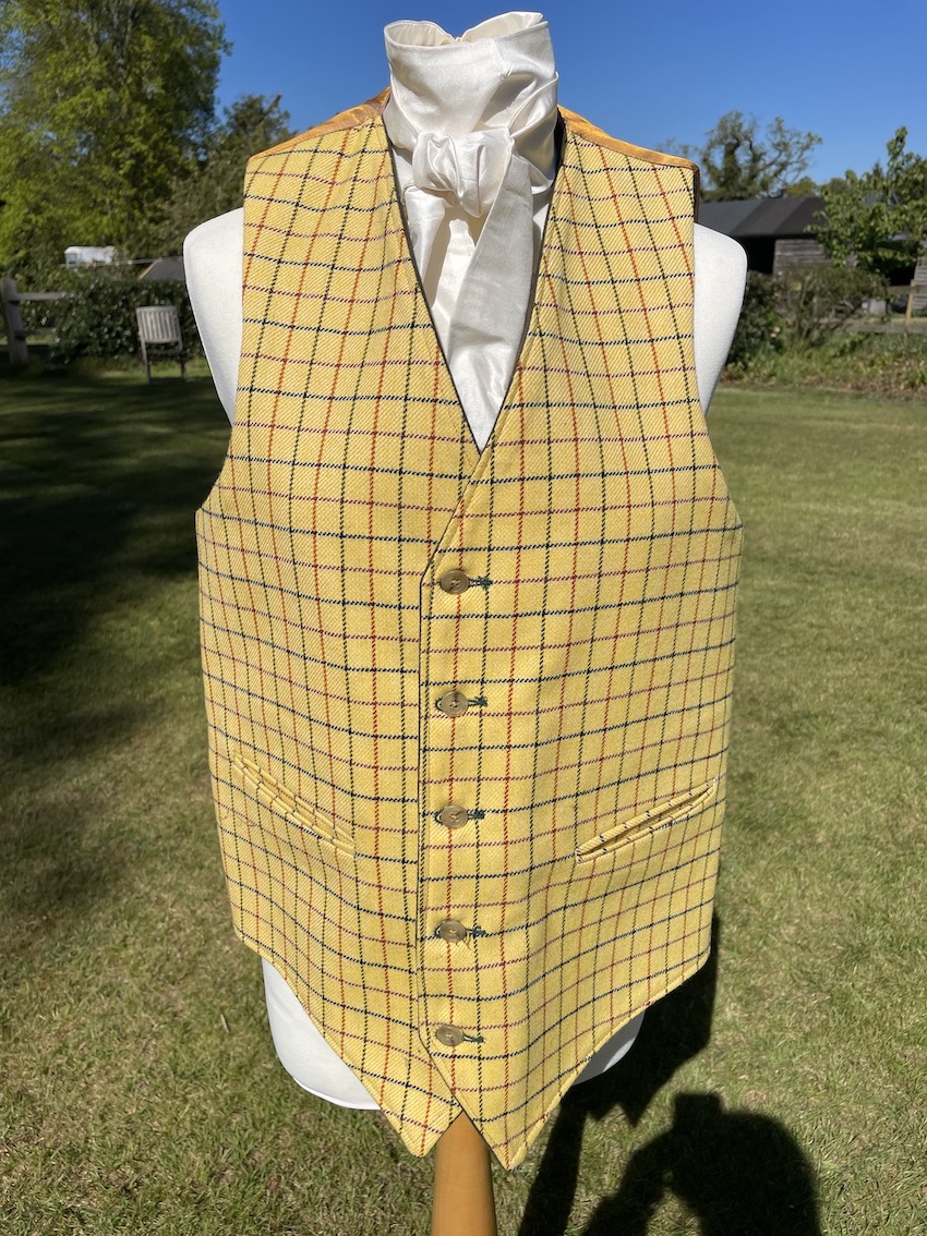 Wallheads of Brigg 40" Chest - Reversible