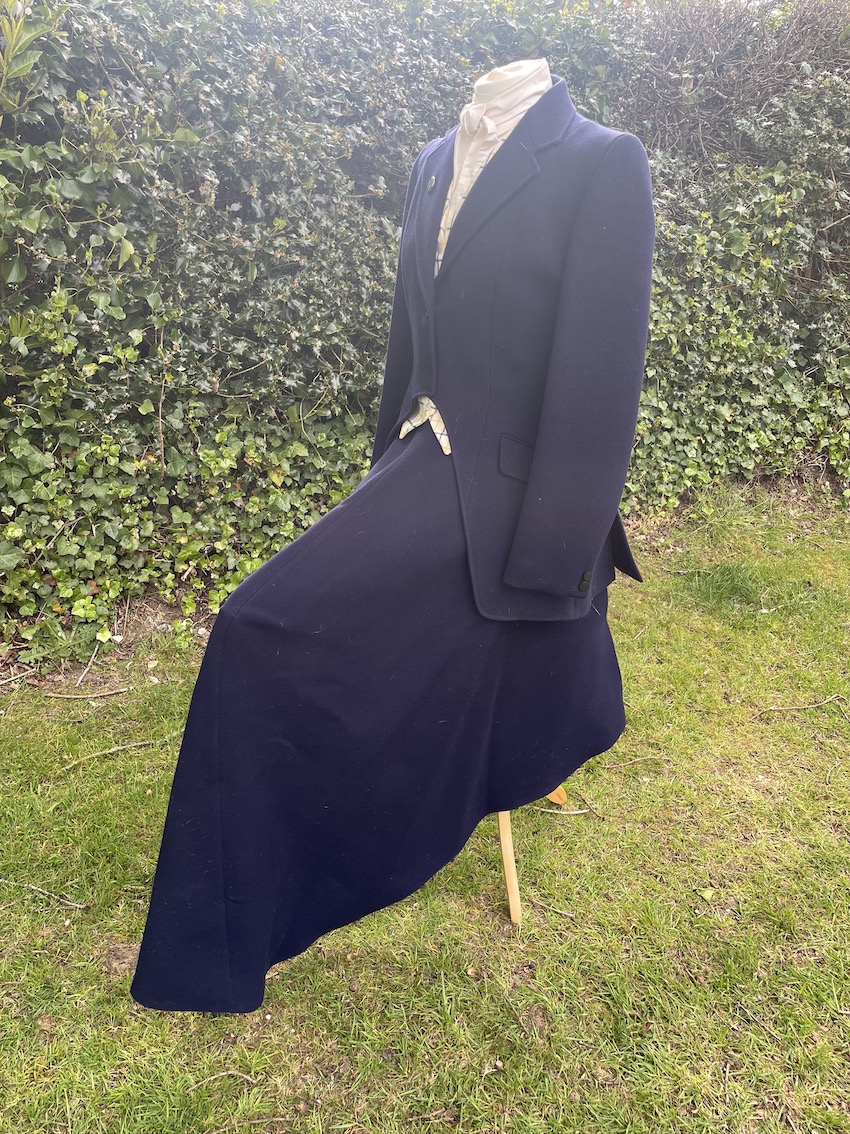 Caldene Navy Habit