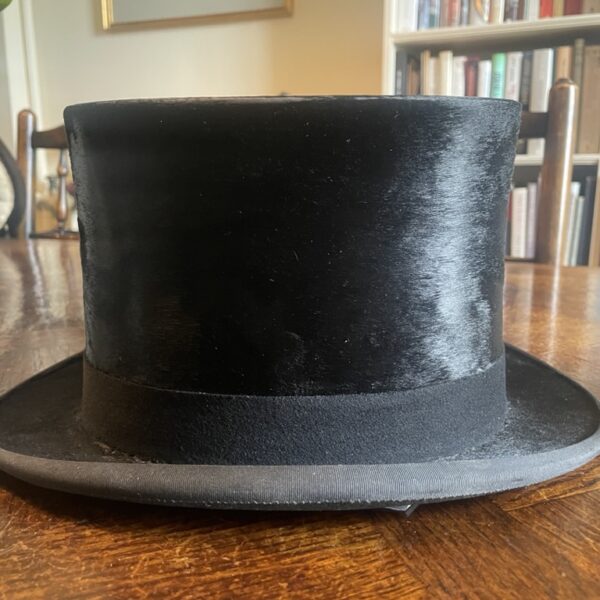 57/57.5cm Vintage Lincoln Bennett Silk Top Hat