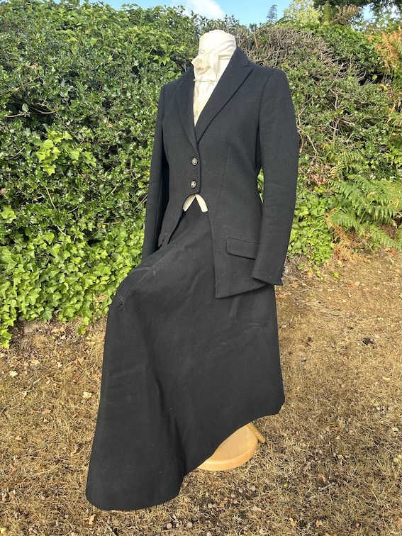 36" Frank Hall Vintage Navy (AD1)